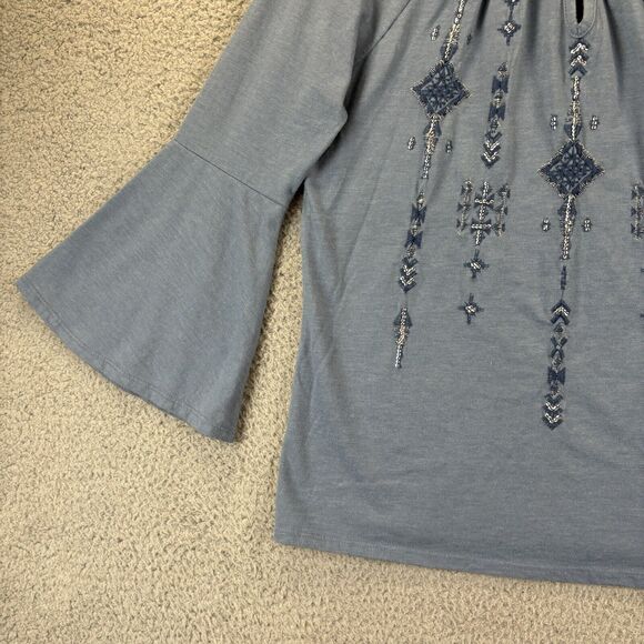 Chicos Embroidered Top Small Boho Beachy Bell Sleeve Keyhole Sequin Shirt Size 0 - Picture 2 of 8